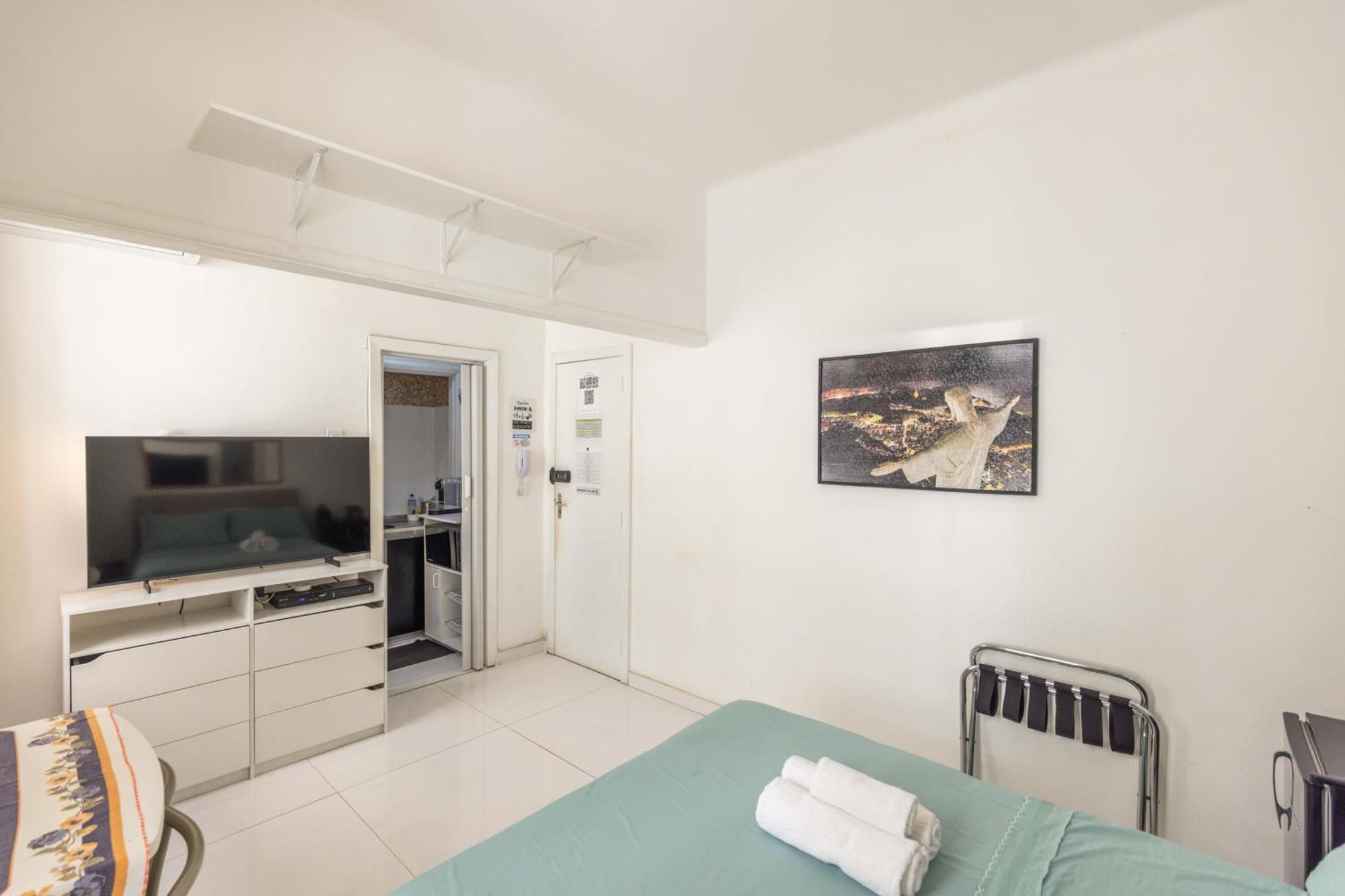 Studio's Edificio Leblon Apartamento *
